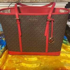 MK Large TZ SHLDER TOTE